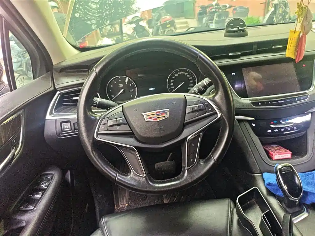 Cadillac XT5 2018 25T Luxury фото 3