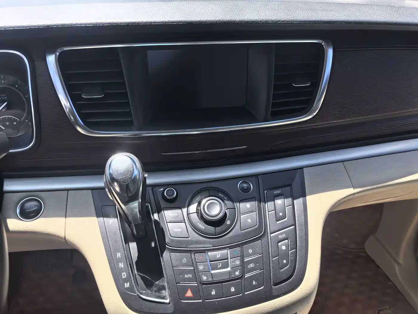 Buick GL8 2017 25S Premium Model China V фото 17