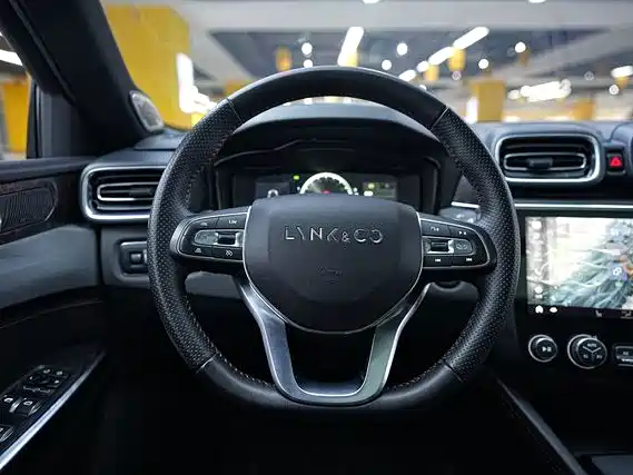 Lynk & Co 03 2019 1.5TD DCT Type Pro Edition China VI фото 8