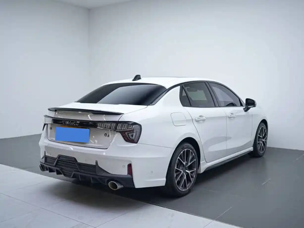 Lynk & Co 03 2019 1.5TD DCT Type Pro Edition China VI фото 3