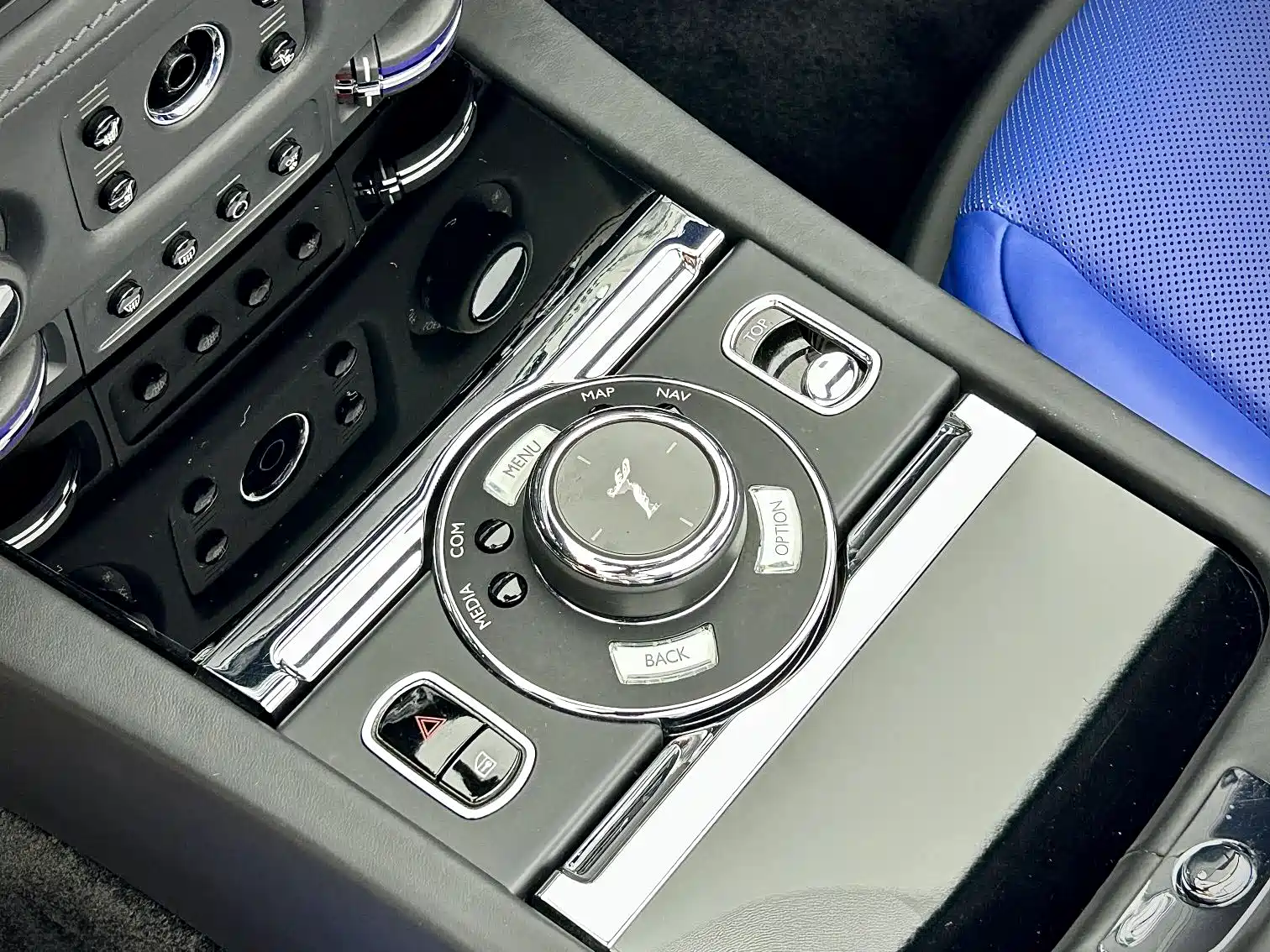 Фото 10 - Rolls-Royce Dawn
