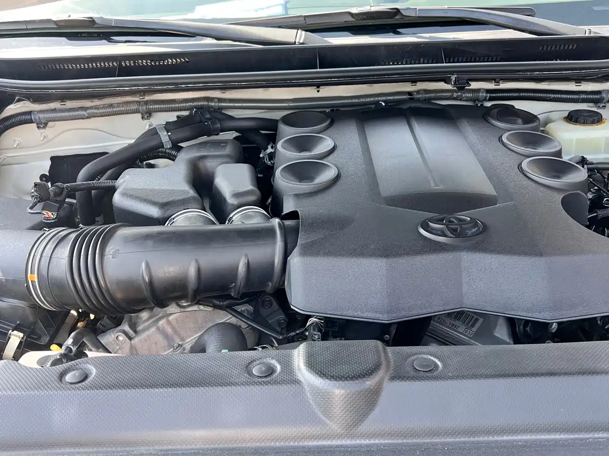 Toyota Prado 2010 4.0L Automatic TX-L фото 12