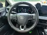 Фото 15 - Toyota Camry