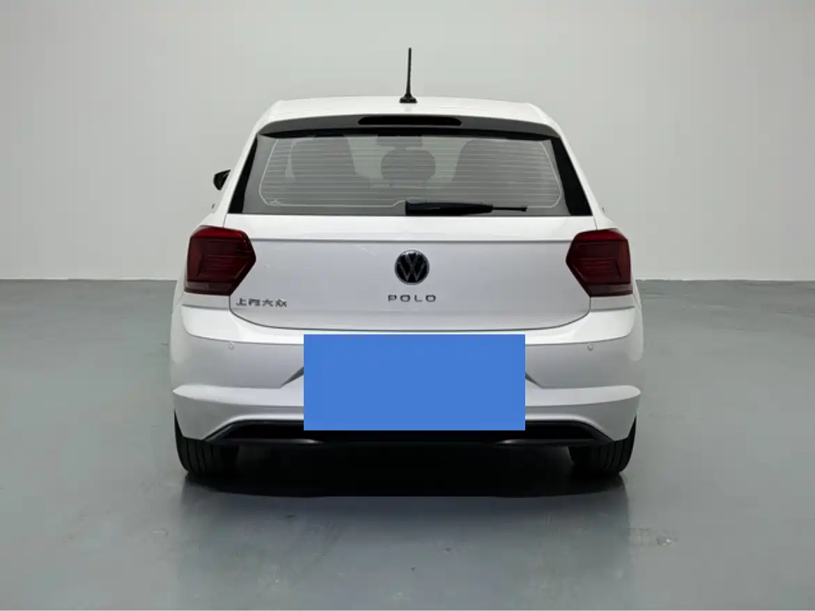 Volkswagen Polo 2021 Plus 1.5L Automatic Panorama Enjoyment Edition фото 5