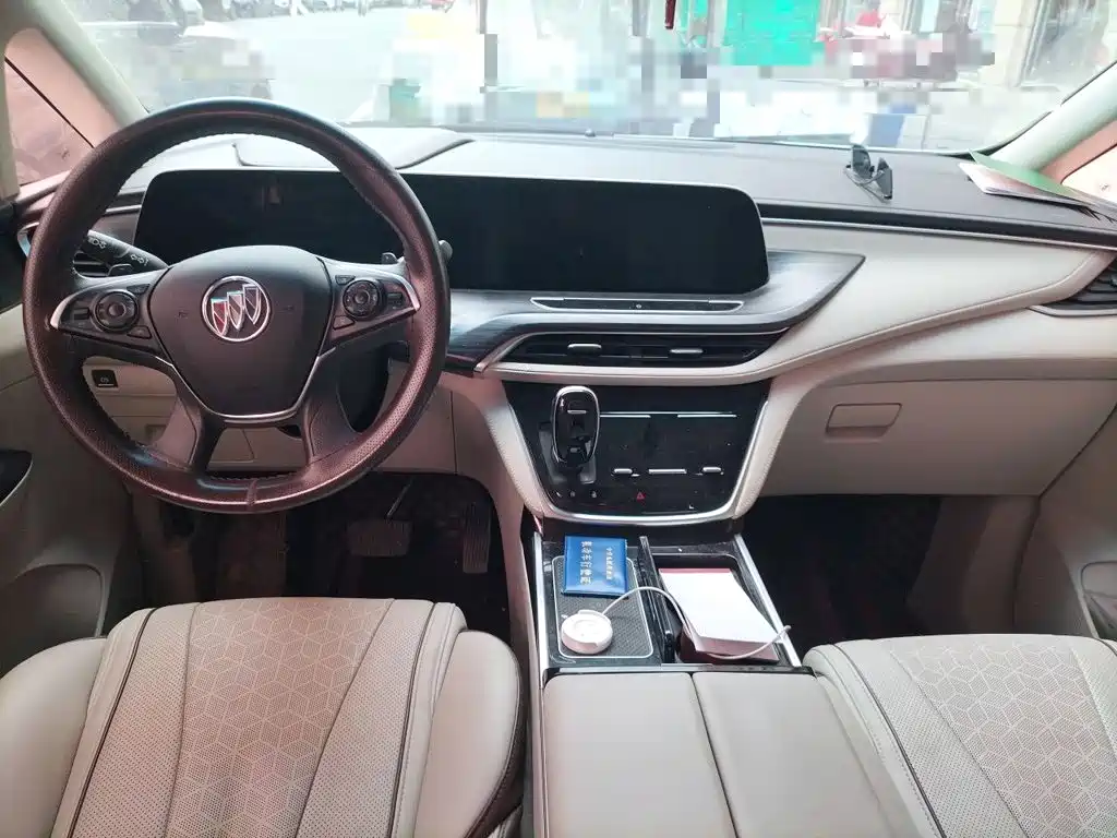 Фото 13 - Buick GL8