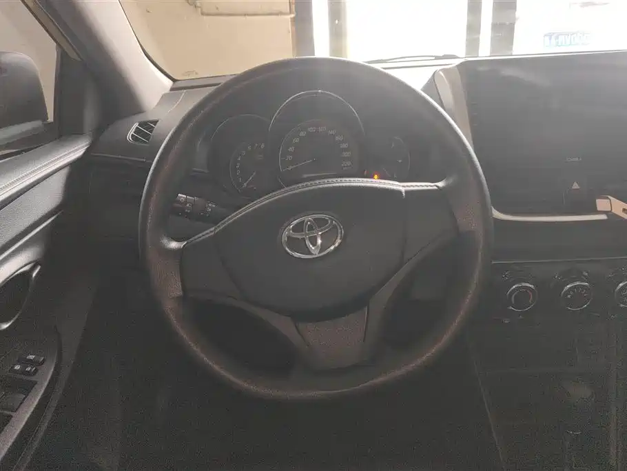 Toyota YARiS L Zhi Xuan 2020 1.5L CVT Luxury Edition фото 15