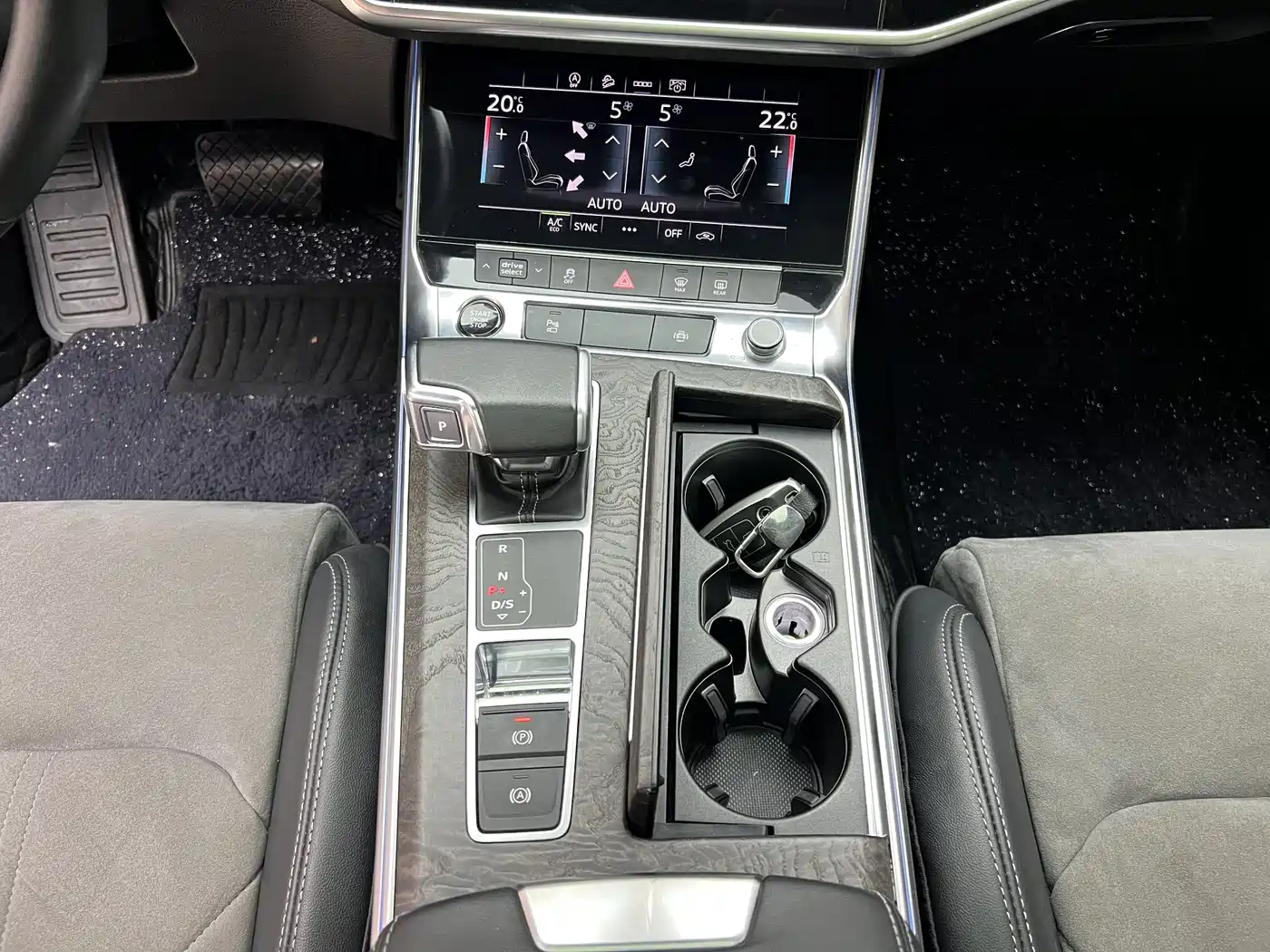 Audi A6L 2022 45 TFSI Premium Dynamic фото 8