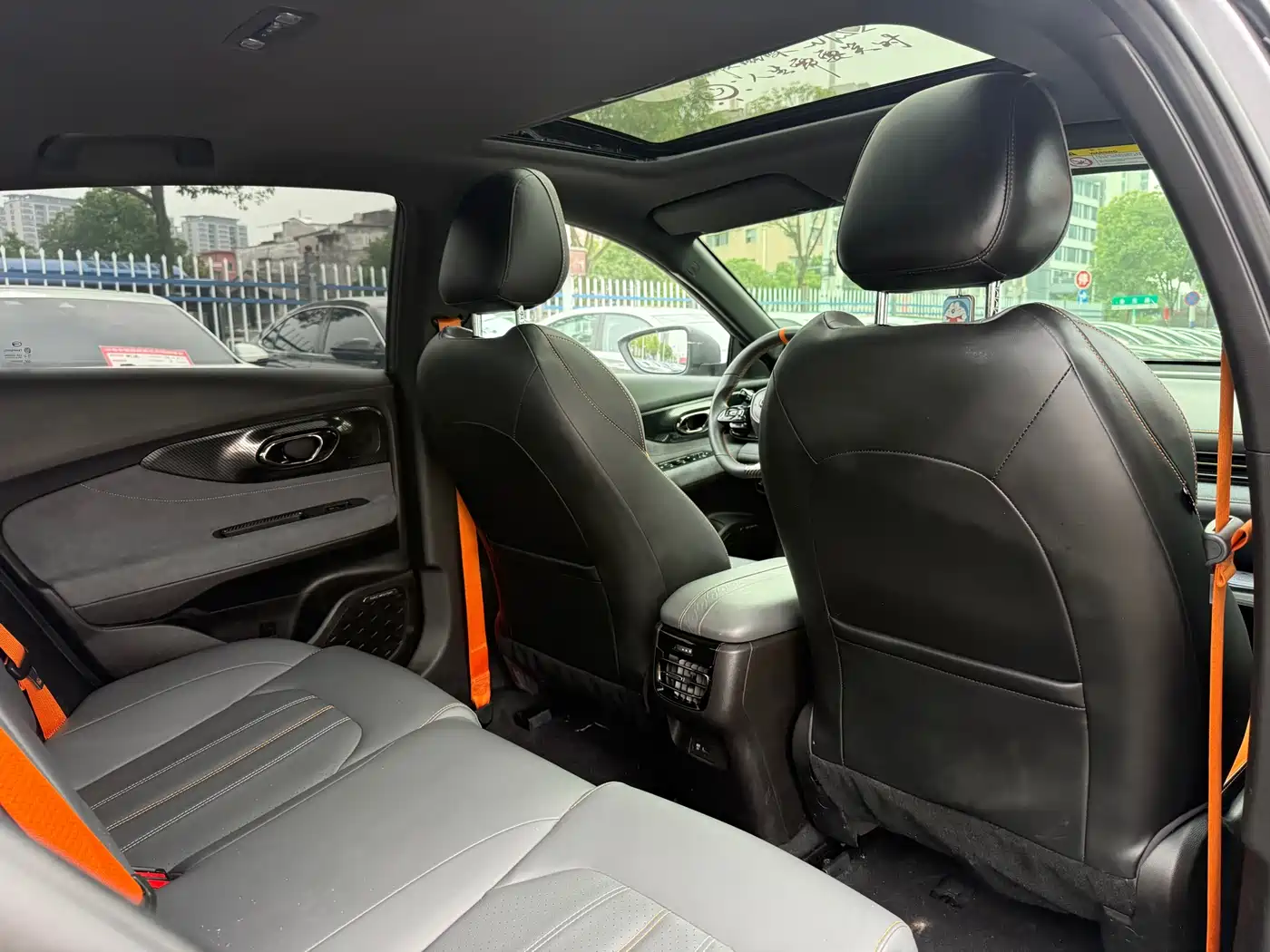 GAC Trumpchi Trumpchi Emkoo 2022 270T DCT J16 R-style Track Edition фото 13