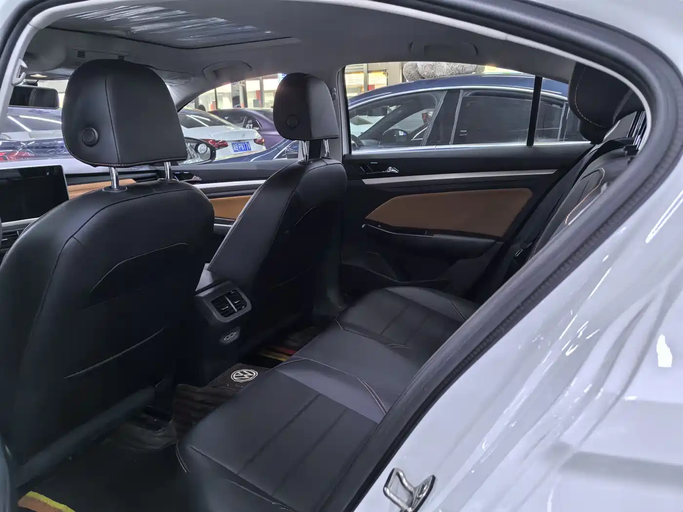 Volkswagen Bora 2024 200TSI DSG Joy Ride Edition фото 11