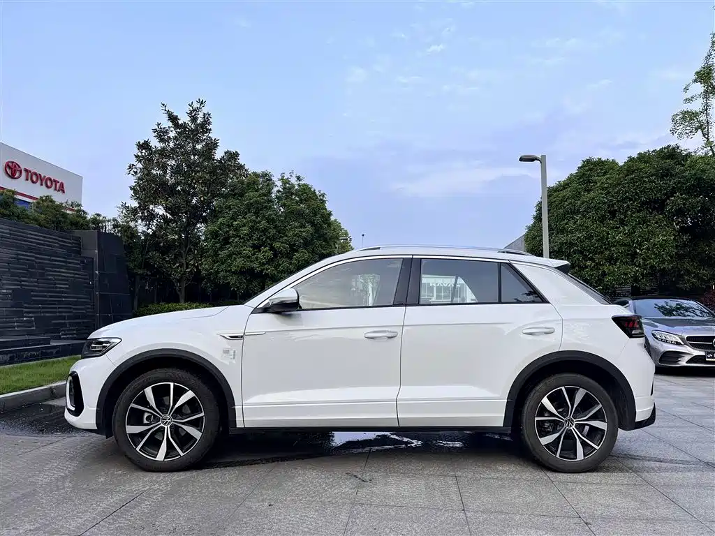 Volkswagen T-ROC 2024 300TSI DSG 2WD Morning Light Edition фото 9