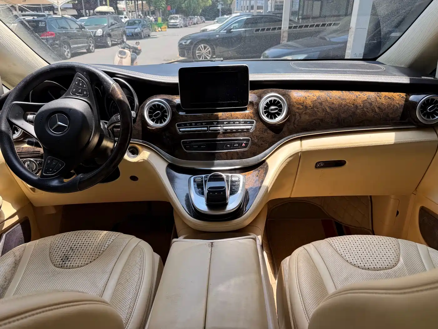Mercedes-Benz V-Class фото 7