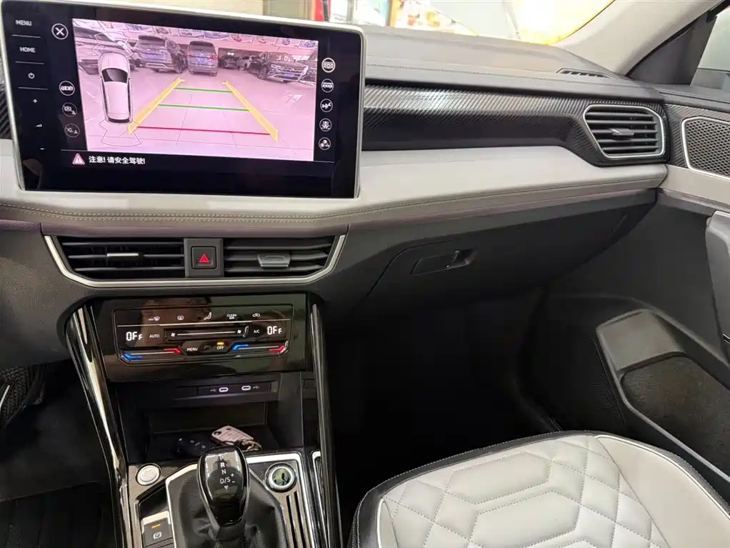 Volkswagen Tayron 2023 280TSI 2WD Luxury Plus Advanced Edition фото 16