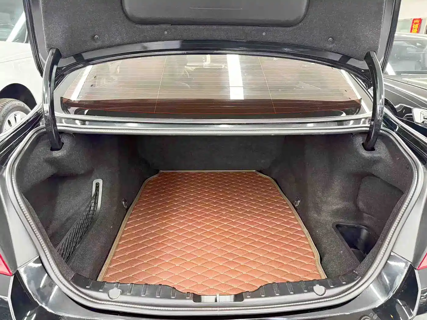 BMW 5 Series 2017 525Li Leading Edition фото 21