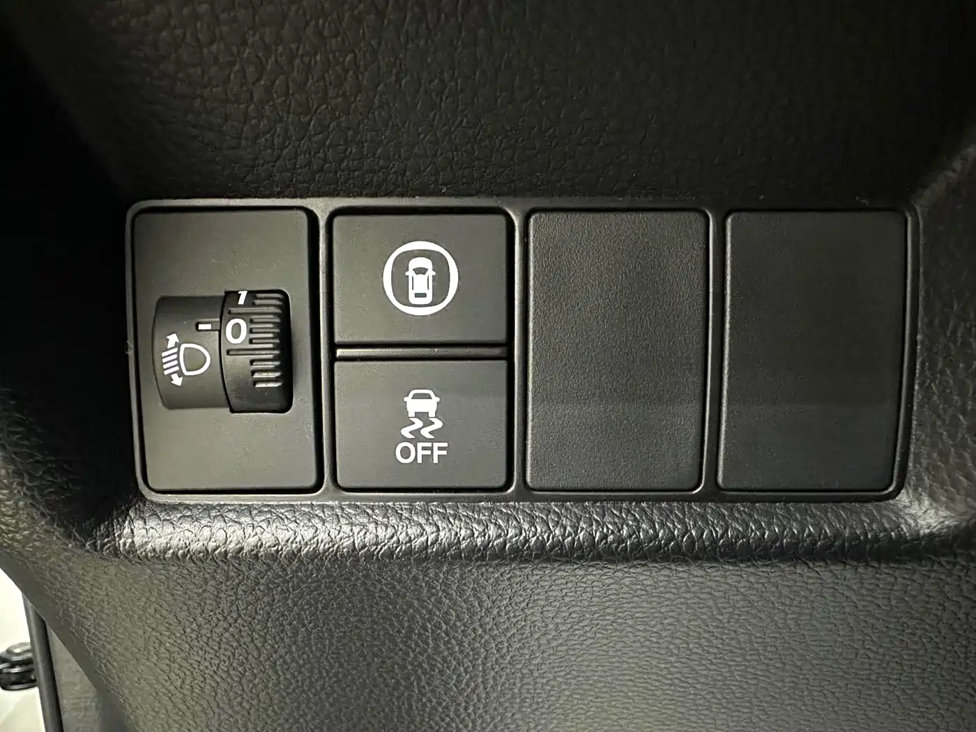 Honda LIFE 2022 2023 1.5L CVT CRO-SS Smart Fun Edition