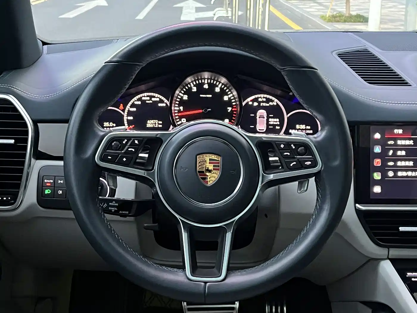Porsche Cayenne 2022 Cayenne S 2.9T Platinum Edition фото 15