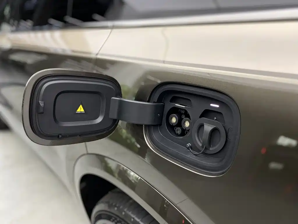 Li Auto Li Xiang L9 2026 2026 Base Model