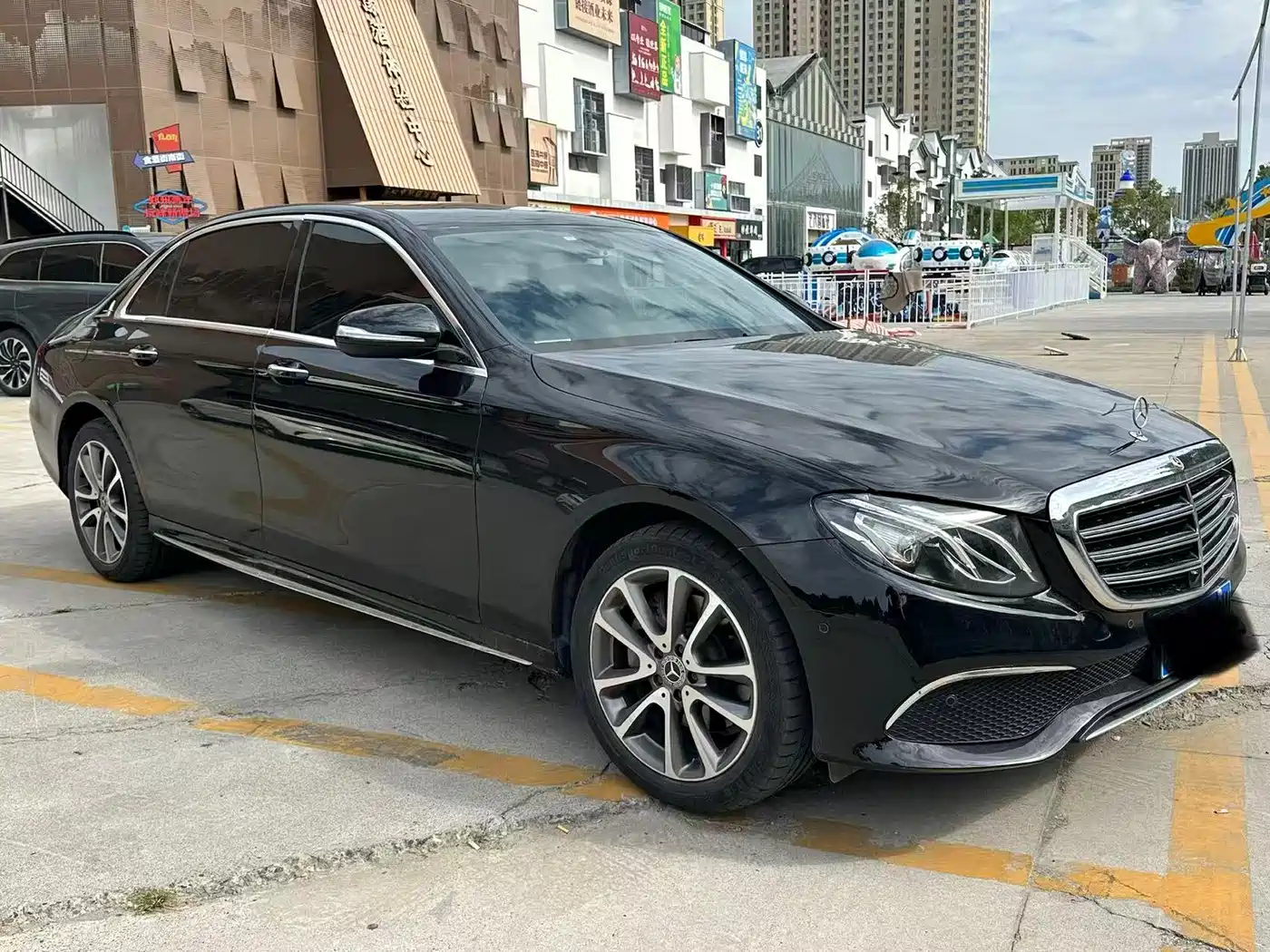 Mercedes-Benz E-Class 2016 E 200 L Sport Type фото 3