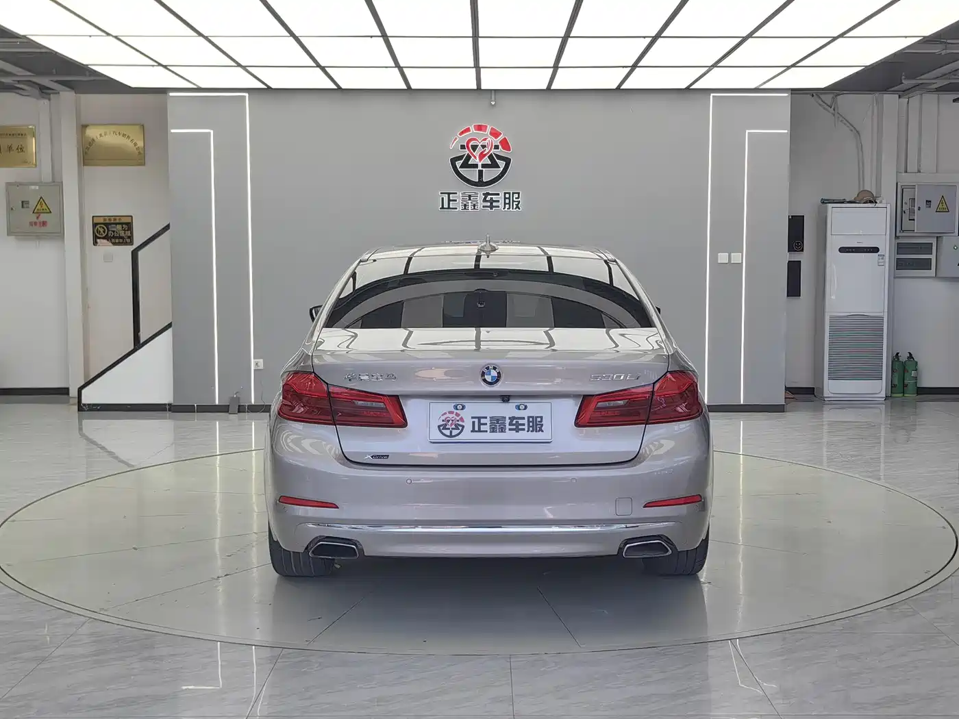 BMW 5 Series 2018 Facelift 530Li xDrive Luxury Package фото 15