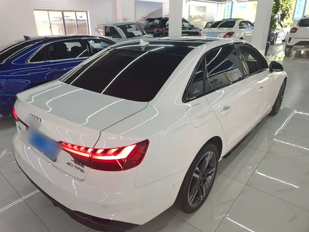 Audi A4L 2022 40 TFSI Luxury Dynamic фото 7