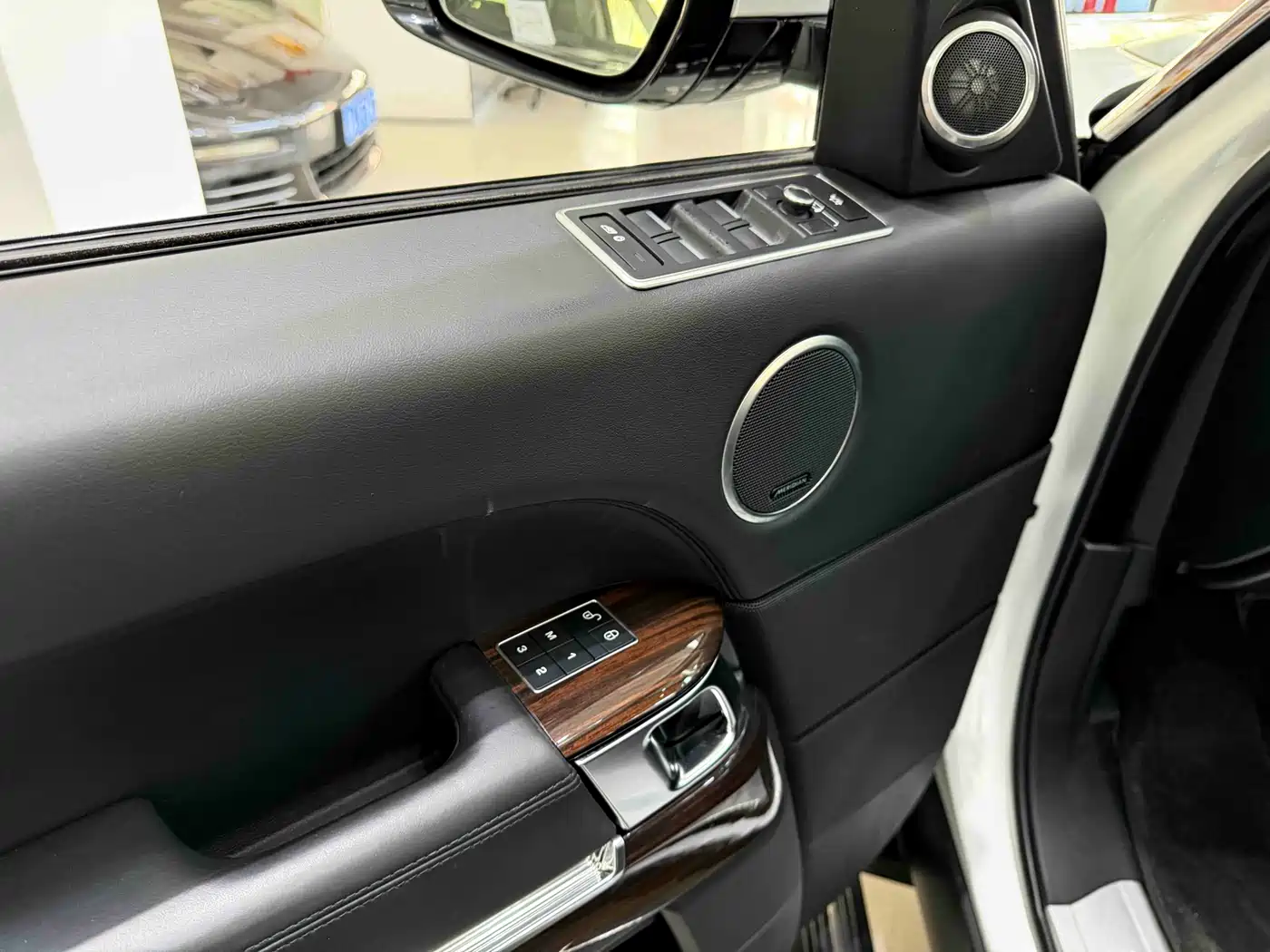 Land Rover Range Rover 2016 3.0 SC V6 Vogue фото 7