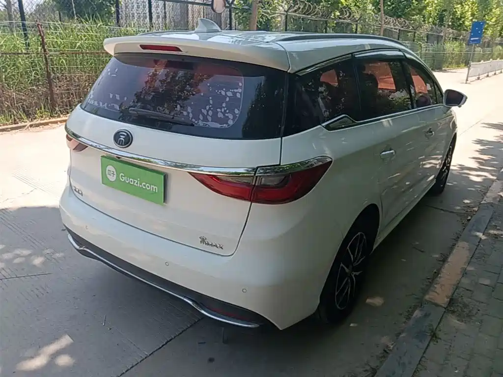 BYD Song MAX 2017 1.5T Auto Smart Elite 7-Seater фото 7