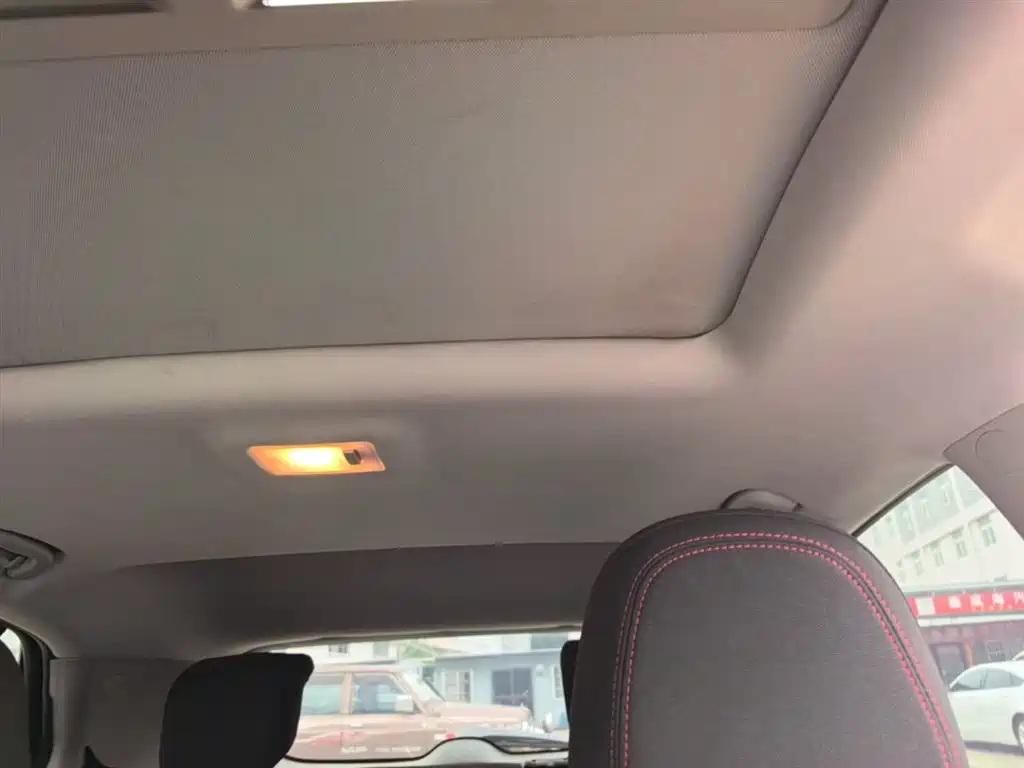 Buick Encore 2015 1.4T Automatic 2WD Urban Elite фото 18