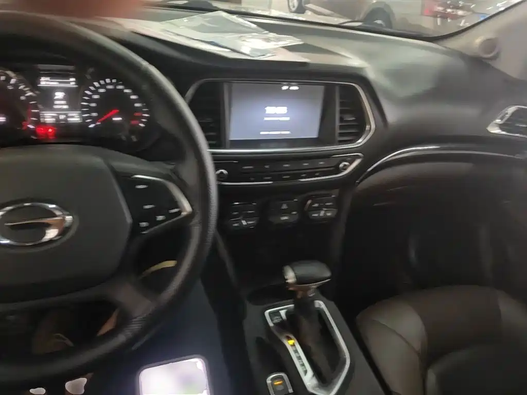 GAC Trumpchi Trumpchi GS4 2016 235T G-DCT Luxury Edition фото 10