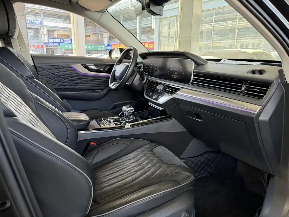 Hongqi HS5 2019 2.0T Smart Connect Joy Edition фото 4