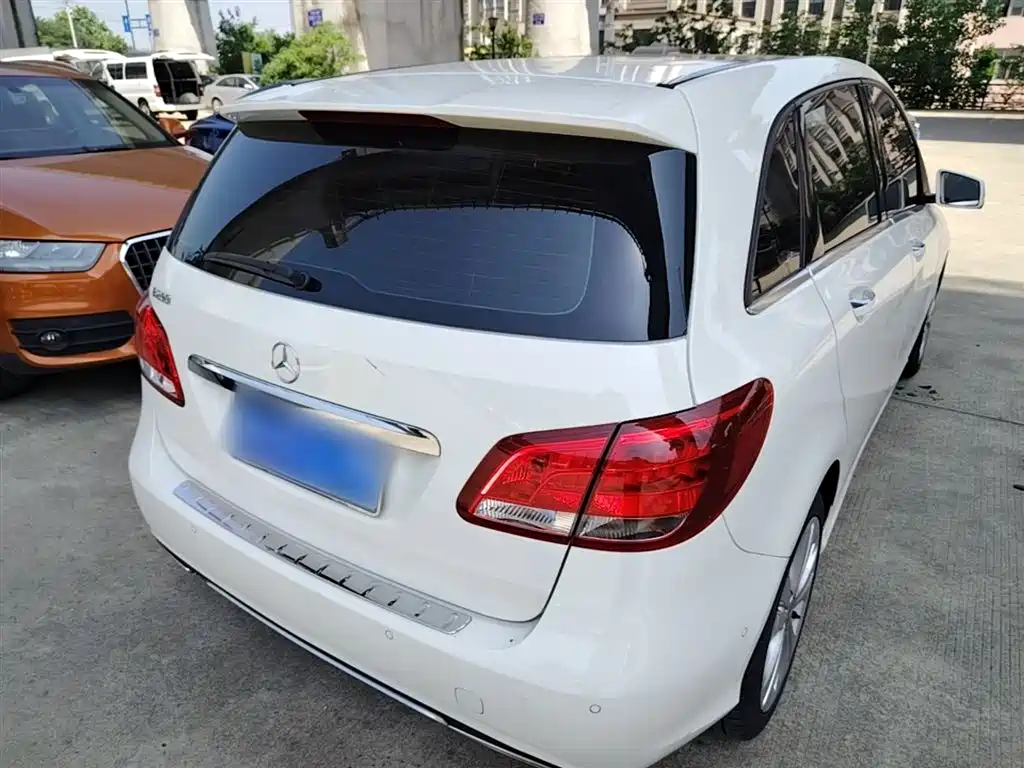 Mercedes-Benz B-Class 2019 B 200 Dynamic фото 7