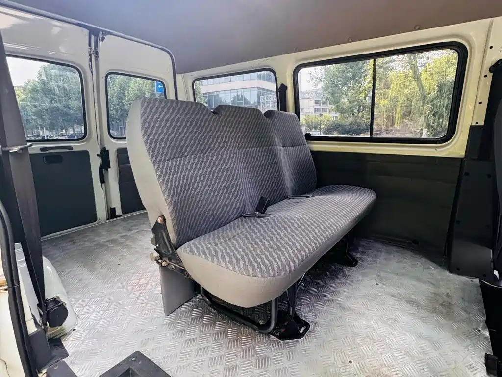 Ford Classic Transit 2014 2009 Model 2.8T Diesel Multi-purpose Short Wheelbase Low Roof JX493ZLQ3