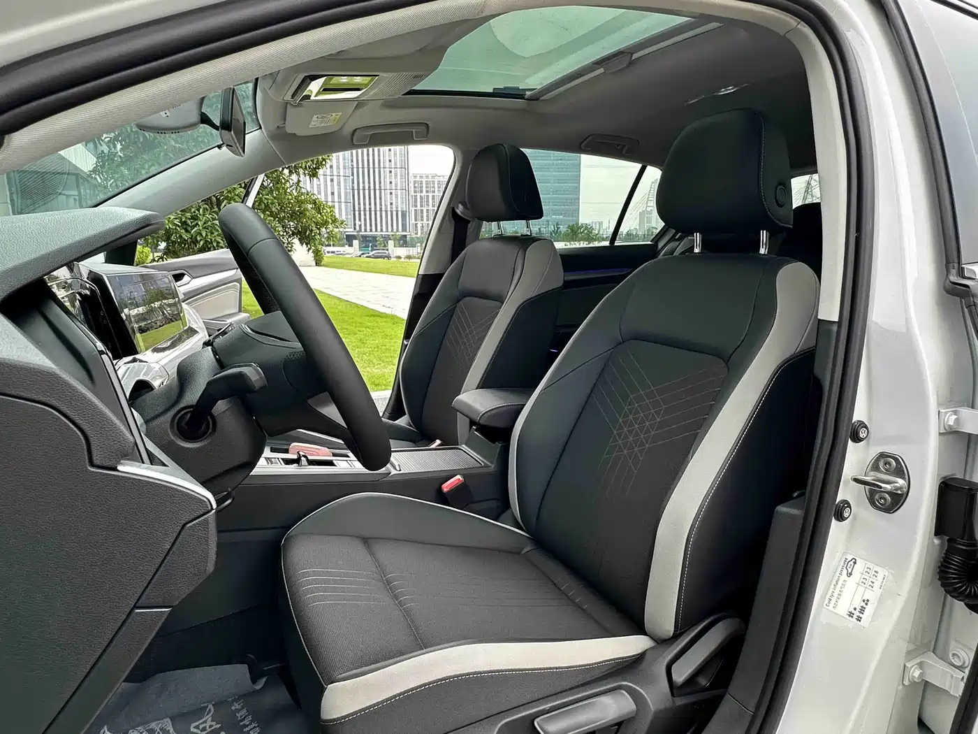 Volkswagen Golf 2023 280TSI DSG Pro фото 9