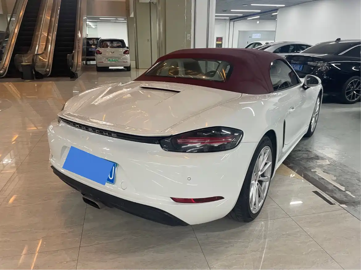 Porsche 718 2018 Boxster 2.0T фото 6
