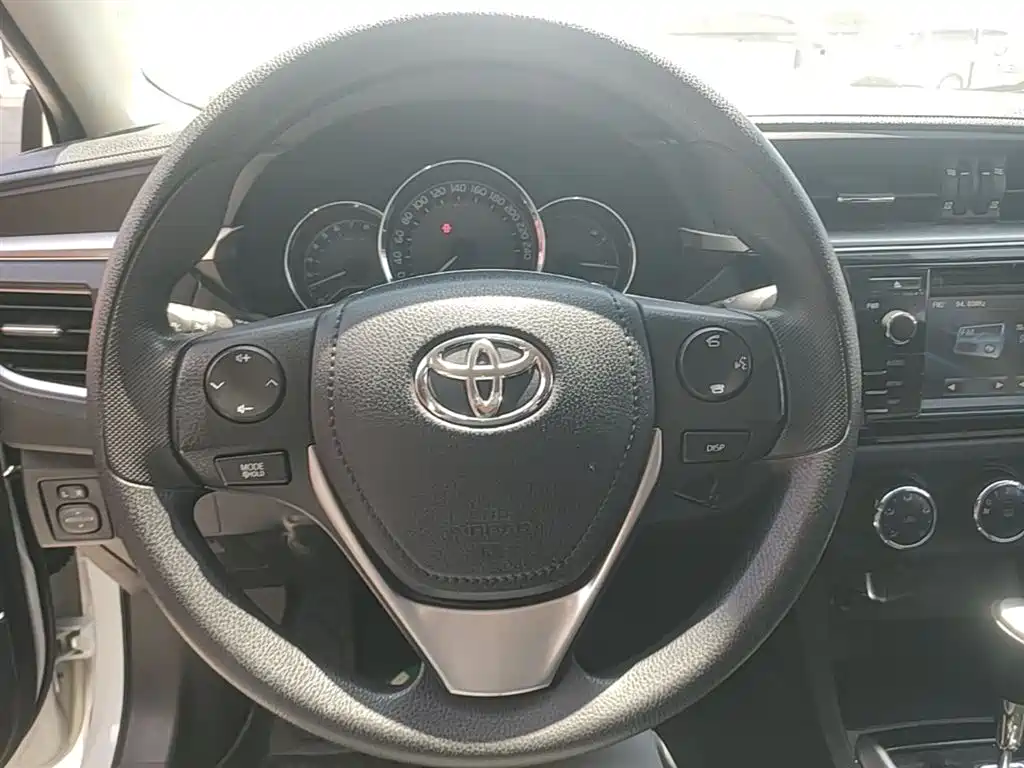 Toyota Levin 2016 1.6G CVT Elite Edition фото 11