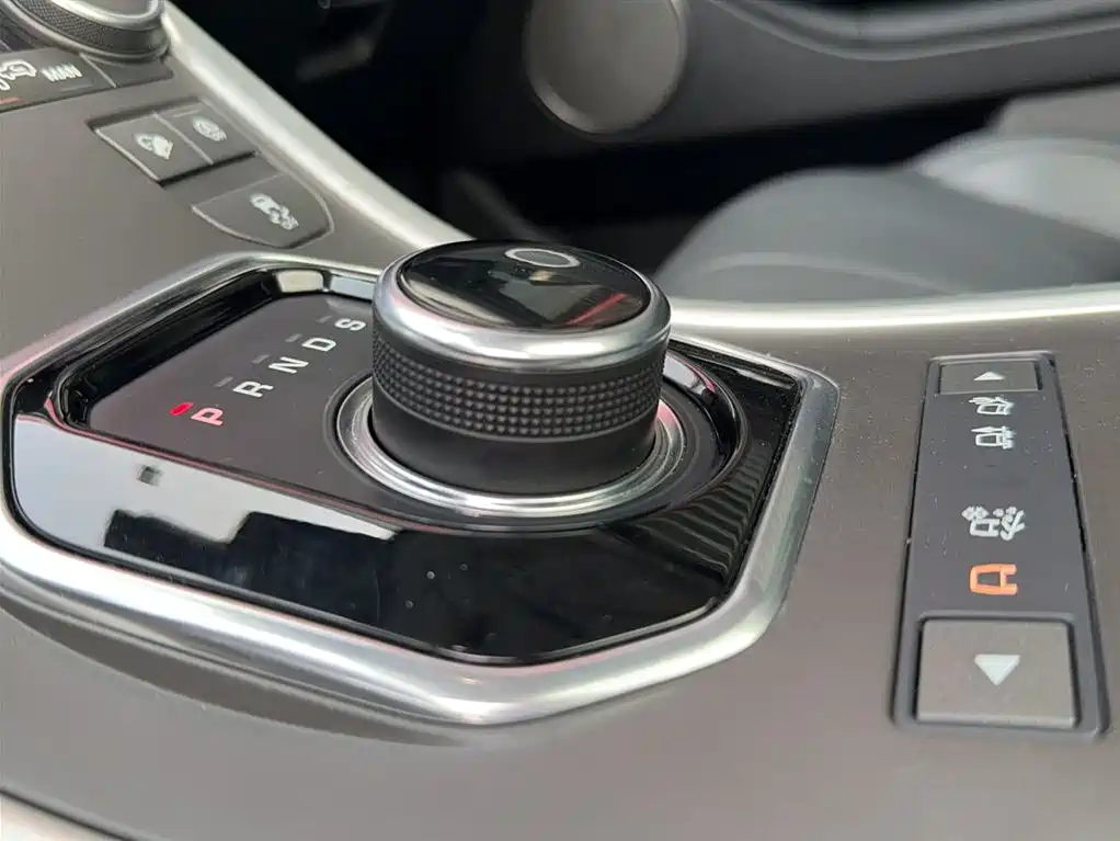 Land Rover Range Rover Evoque 2018 240PS SE Smart Edition фото 7