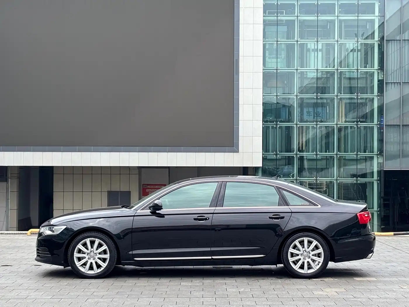 Audi A6L 2014 35 FSI Comfort фото 20