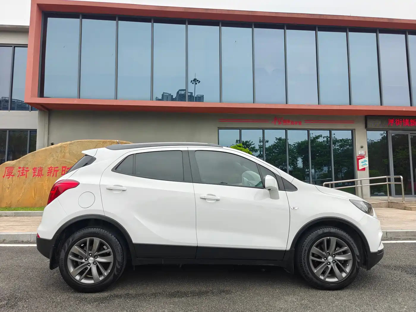 Buick Encore 2016 18T Automatic 2WD Urban Leading фото 7
