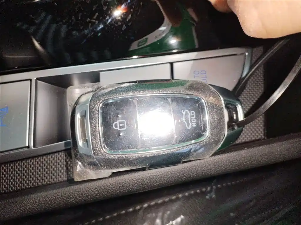 MODERN ELANTRA