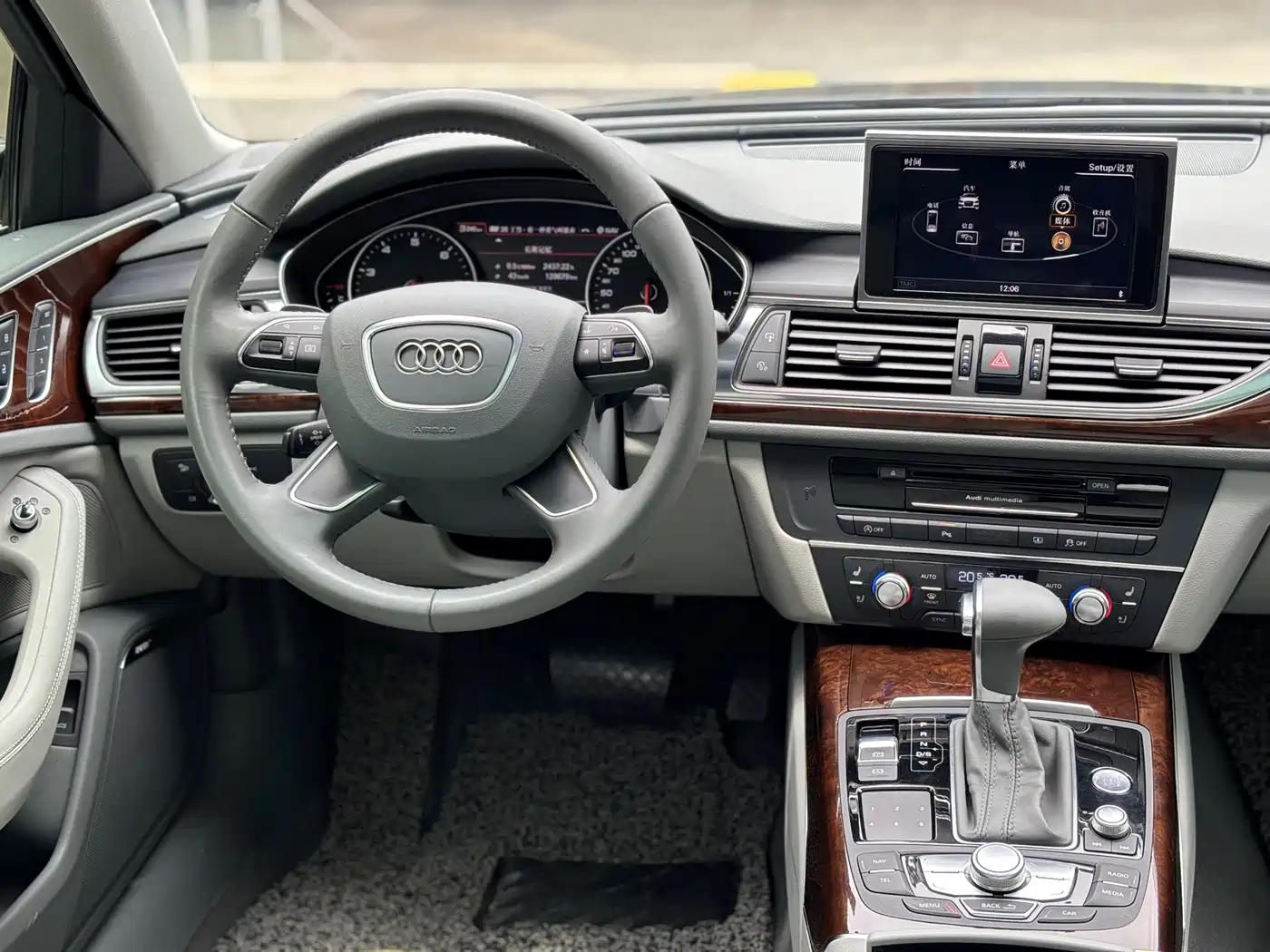 Audi A6L 2014 35 FSI Comfort фото 10