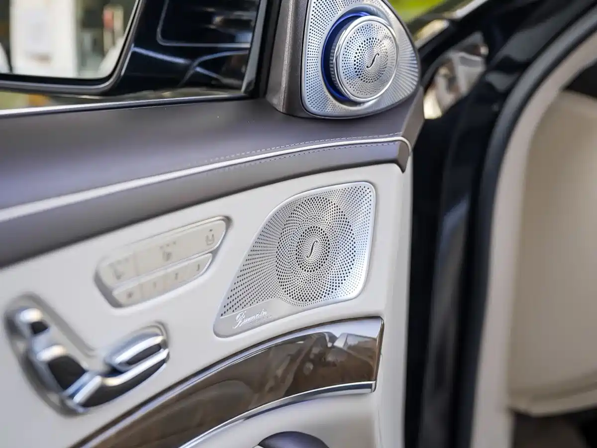 Mercedes-Benz Maybach S-Class 2015 S 600 фото 16
