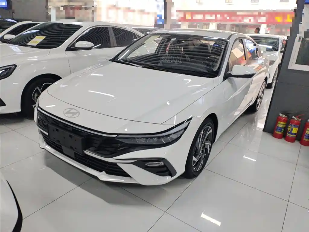 MODERN ELANTRA