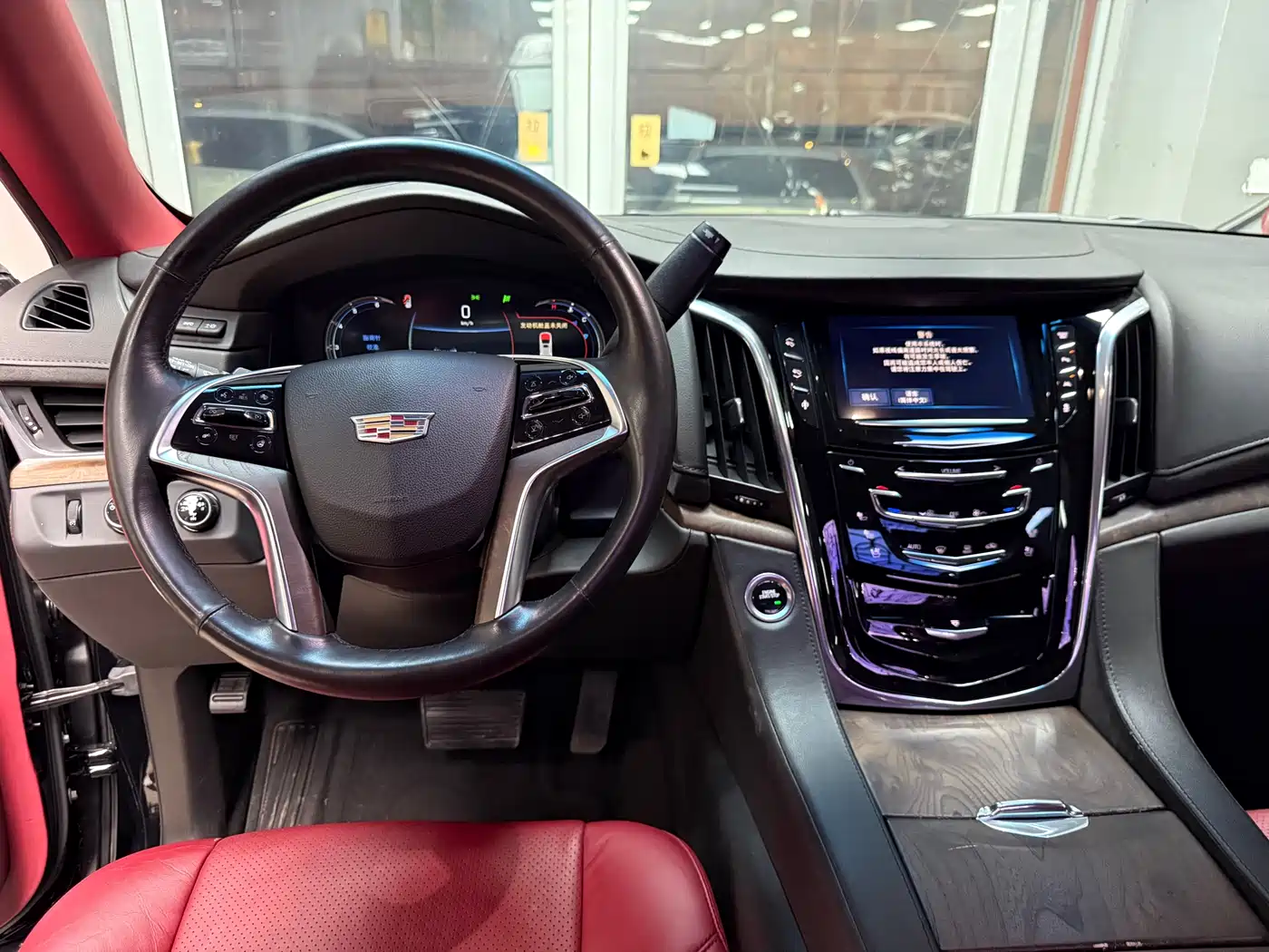 Cadillac Escalade 2017 6.2L ESV Platinum Extended фото 39
