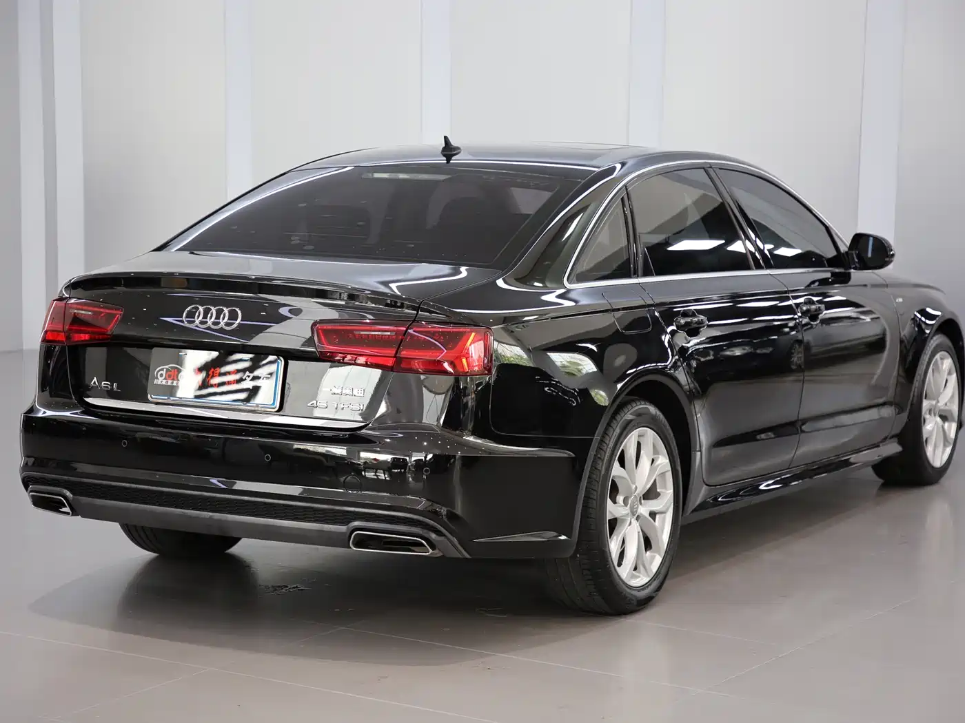 Audi A6L 2018 Model 35 TFSI Collector's Edition фото 15