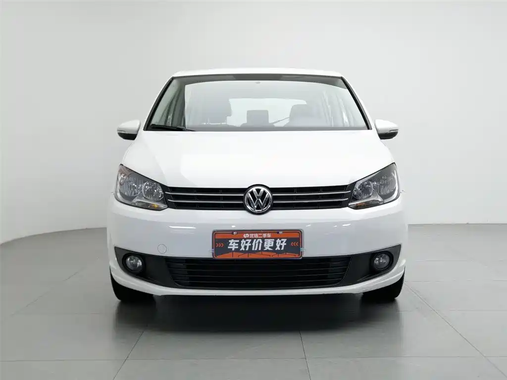 Volkswagen Touran 2015 1.4T Manual Trend Edition 5-seater фото 3