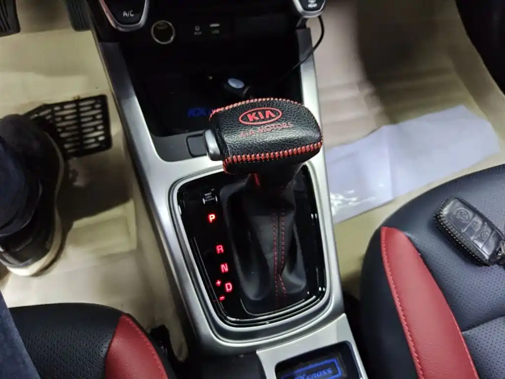 Kia KX CROSS 2017 1.4L AT GLS фото 14