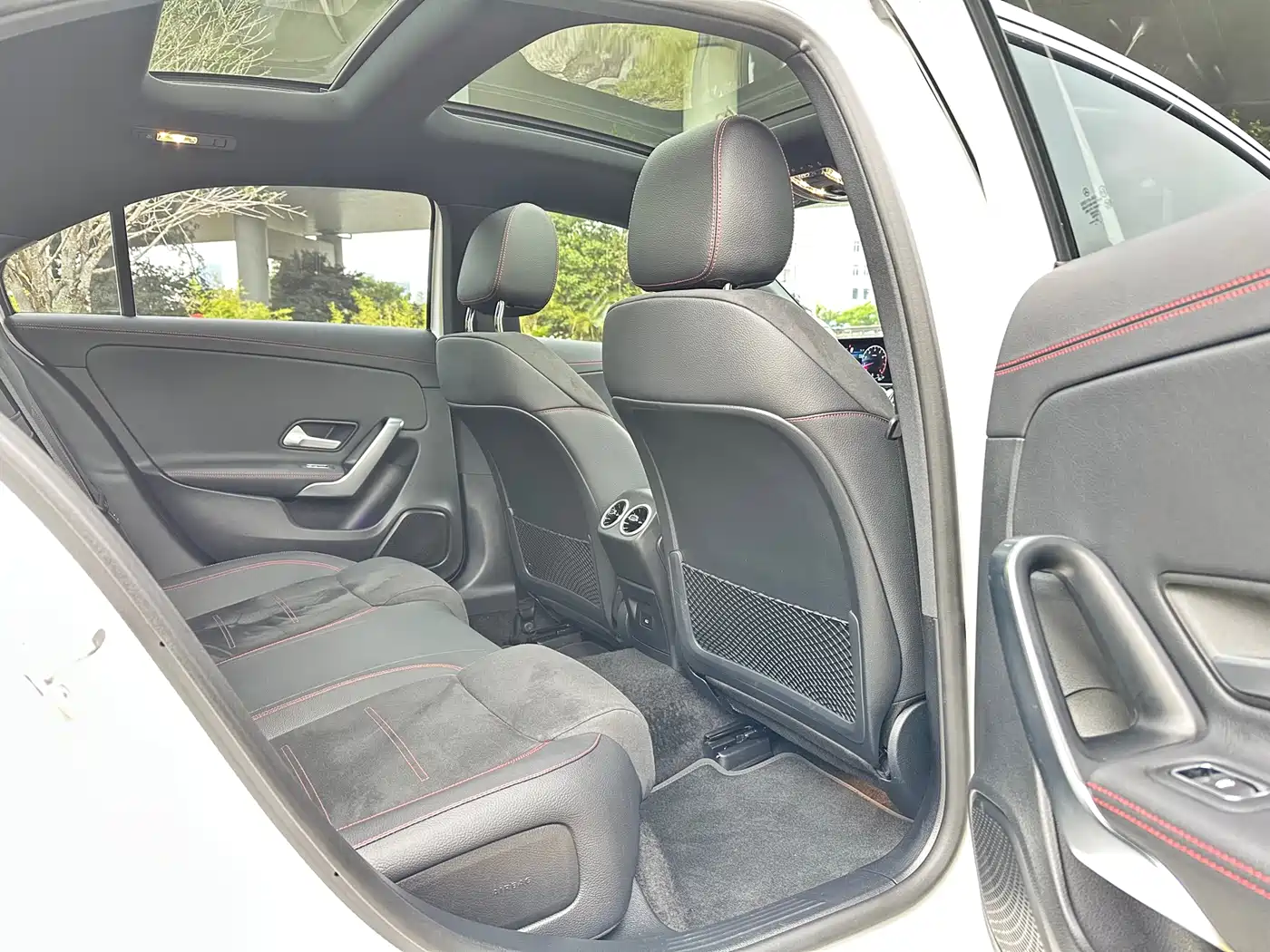 Mercedes-Benz A-Class 2025 A 200 L Fashion Edition фото 9