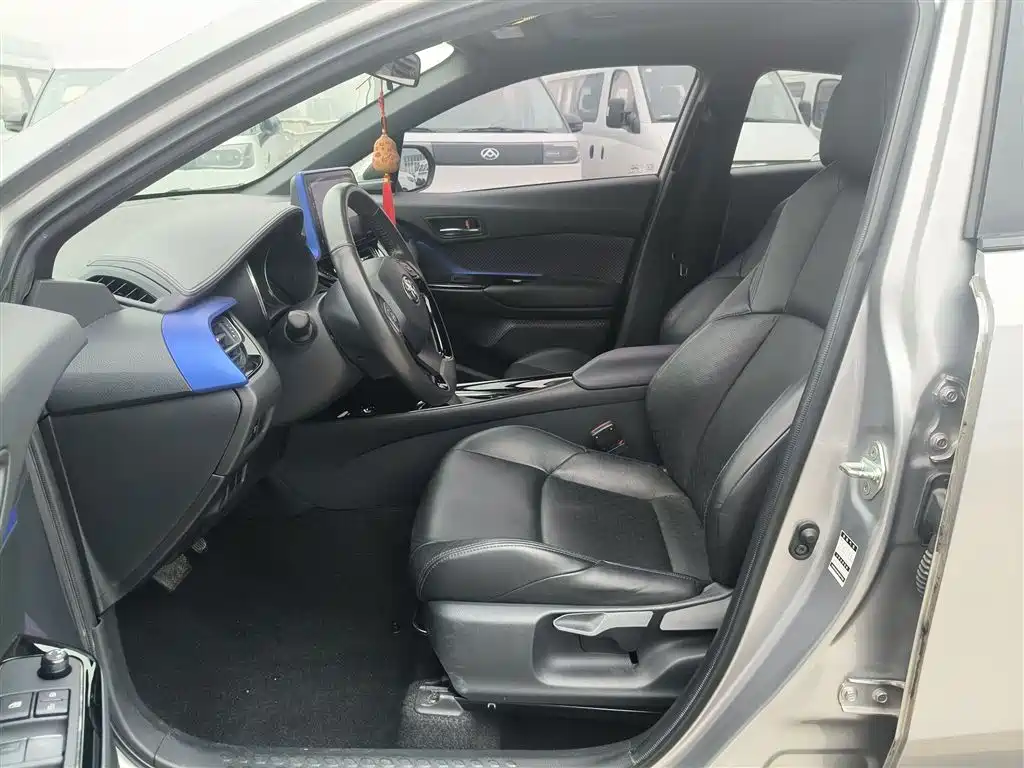 Toyota IZOA 2018 2.0L Speed Edition China VI фото 15