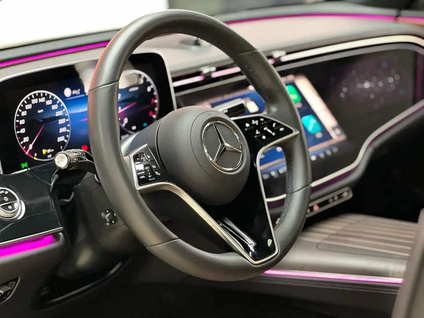 Mercedes-Benz E-Class 2025 E 300 L Luxury фото 7