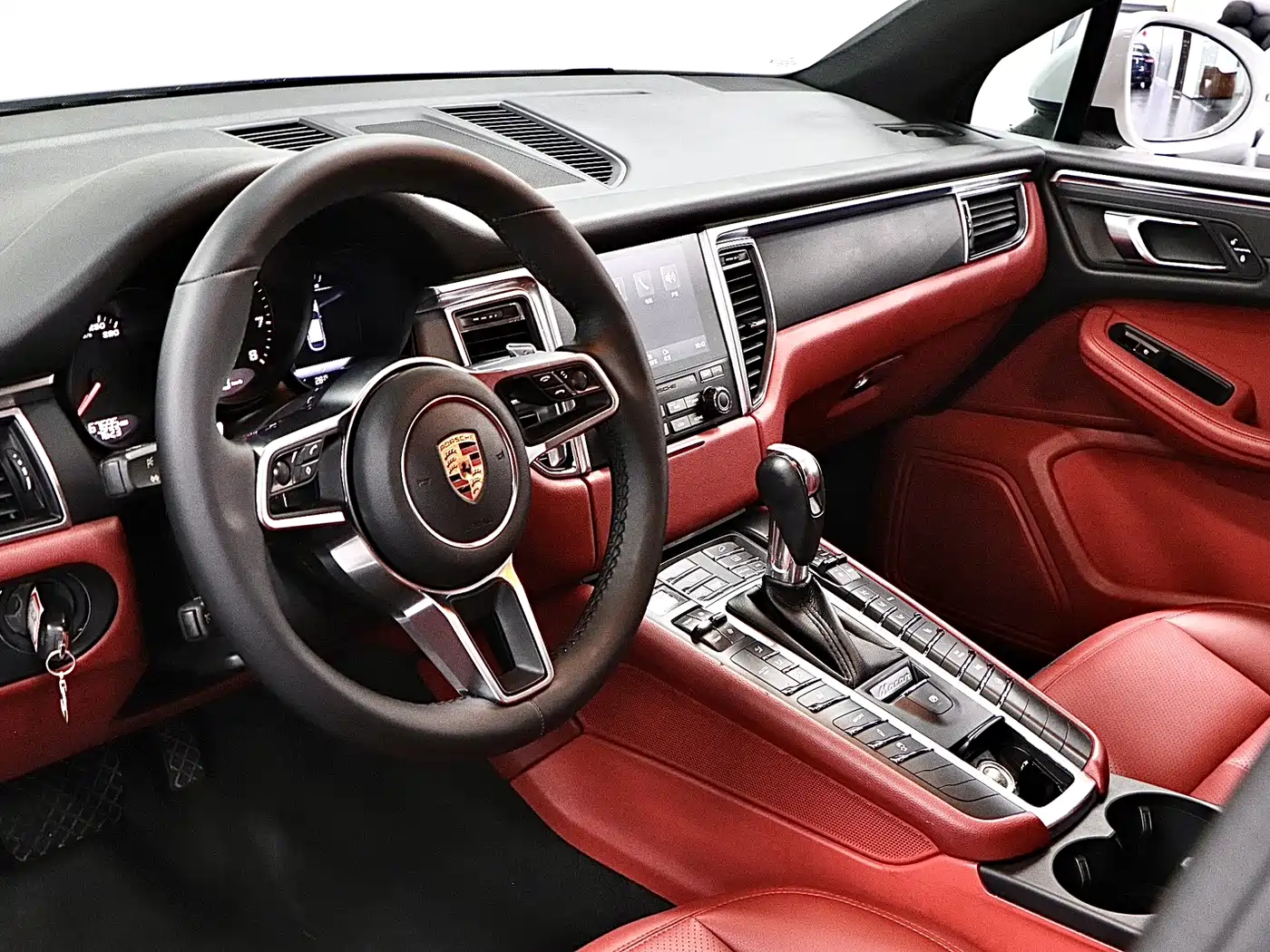 Porsche Macan 2017 Macan 2.0T фото 11