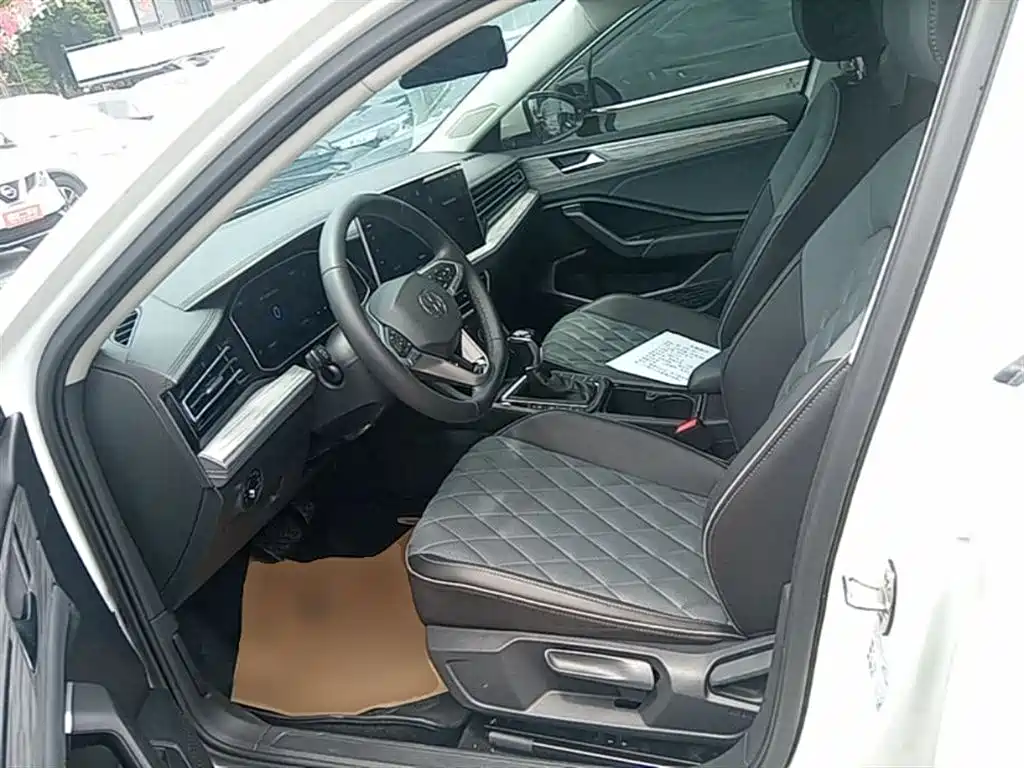 Volkswagen Sagitar 2023 300TSI DSG Surpassing Edition фото 16