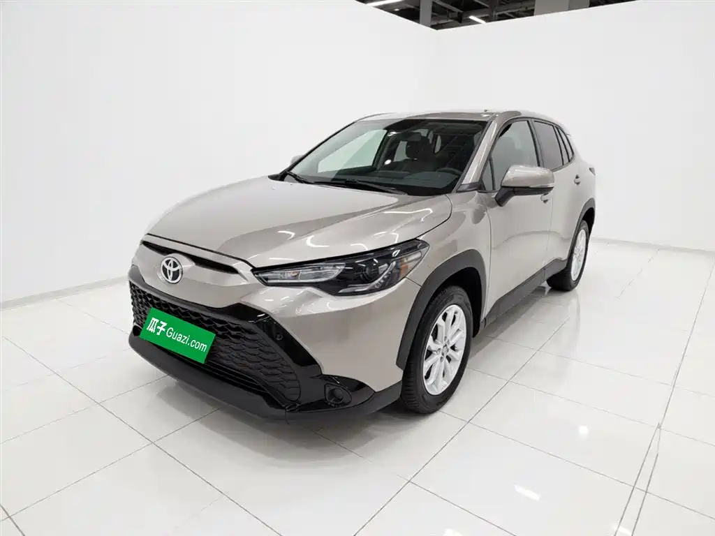 Toyota Frontlander 2023 2.0L CVT Elite Edition фото 2